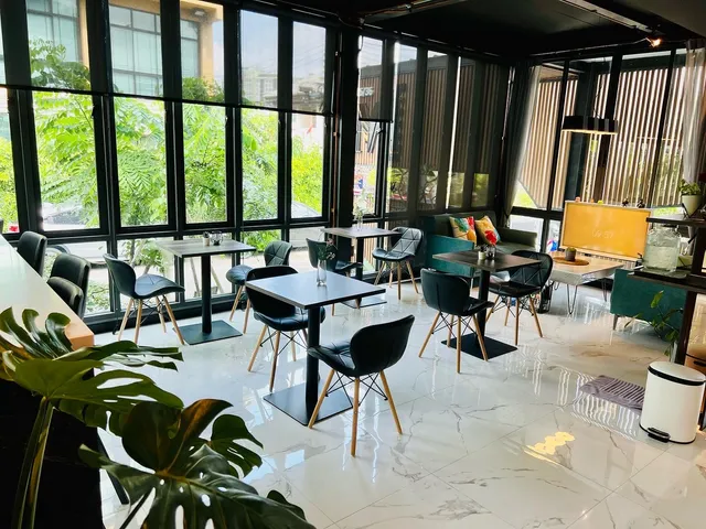 ACC COFFEE & MAI MODERN POSHTEL