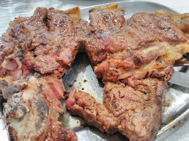 Churrasqueira Gavião Anadia