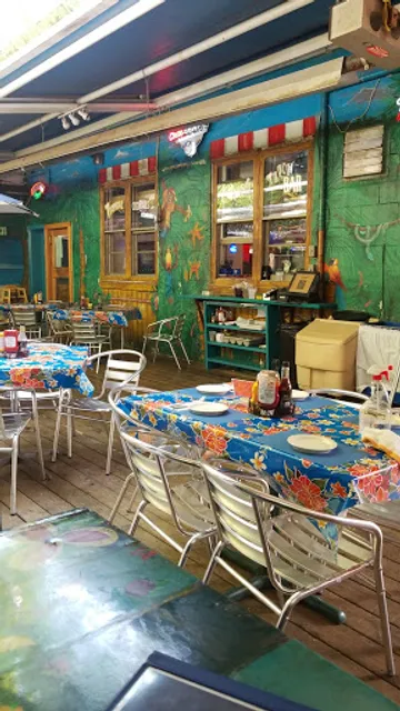 Full Moon Pub & Grill