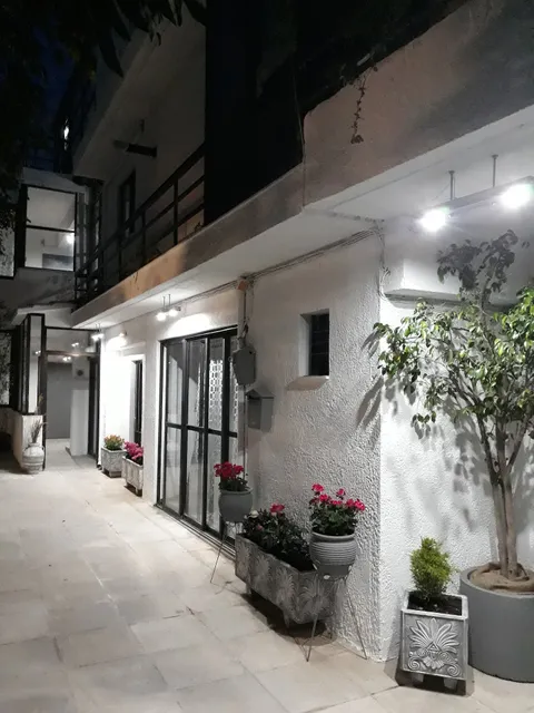 Angela Studios kremasti