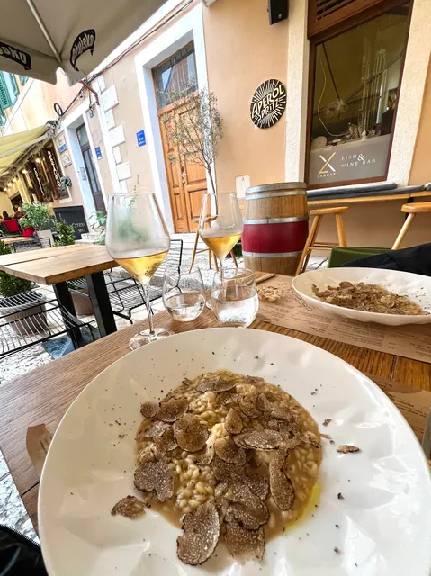 Restaurant Labrax - Fish & Wine bar