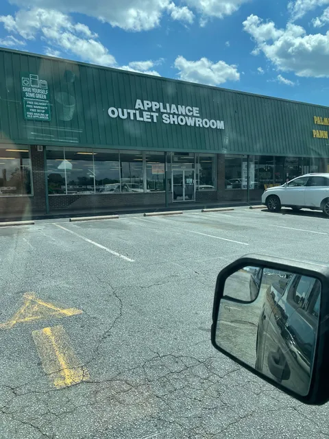Appliance Outlet Showroom