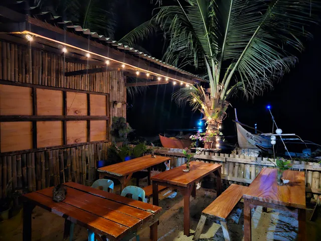 KOBE's BEACHFRONT HAVEN