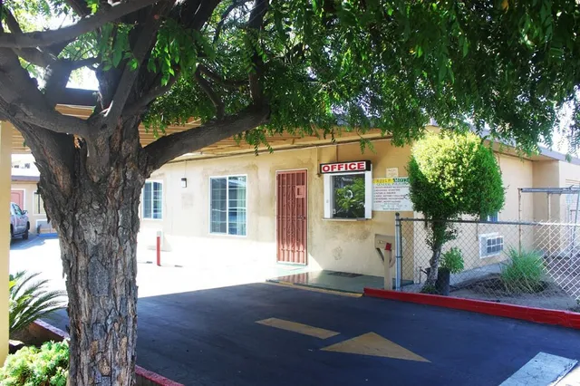 Royla Motel Pomona