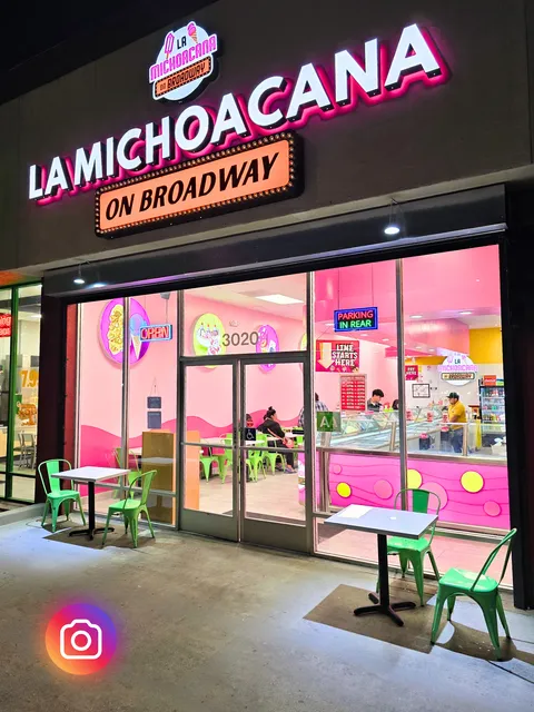 🍦La Michoacana on Broadway