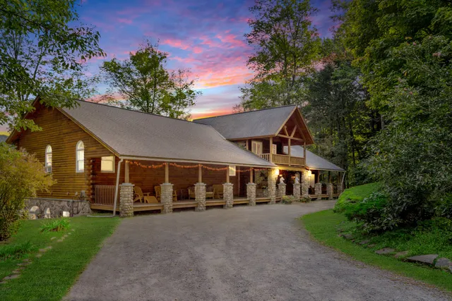 RiverView Estate By Brophy