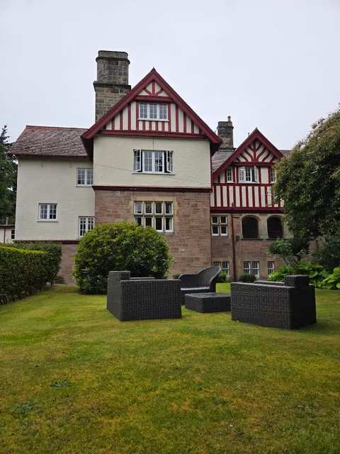 Rossal House Apartments