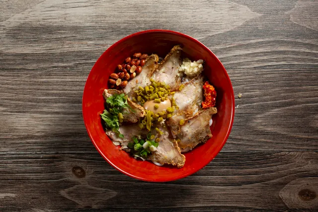 FengYing Guilin Rice Noodles 冯瀛桂林米粉