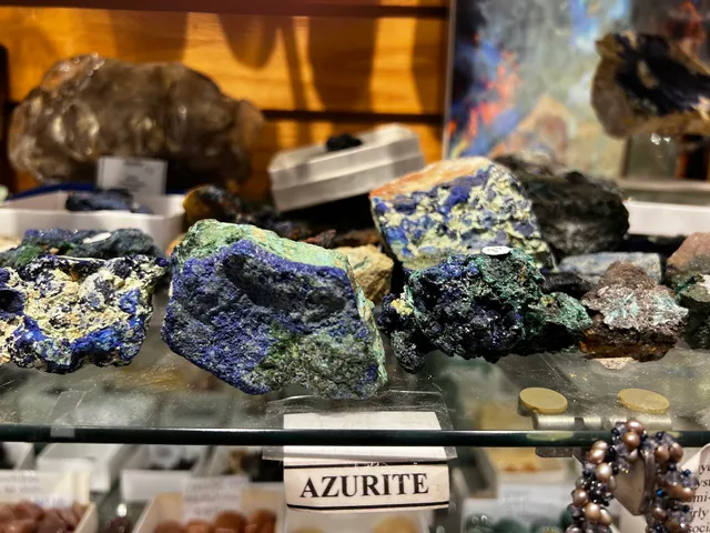 Earthlight Gems & Minerals