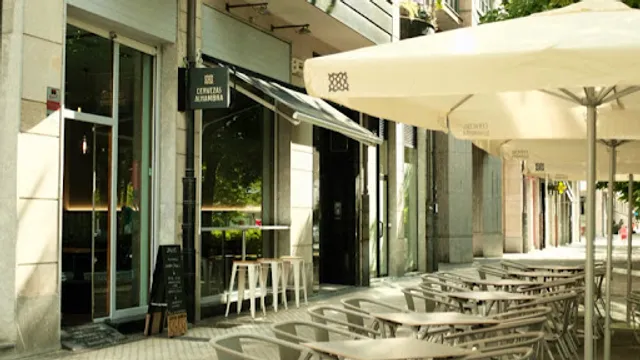 JALEO | Burger Pizza Cocktails