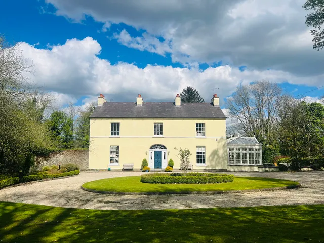 Larchmount House B&B