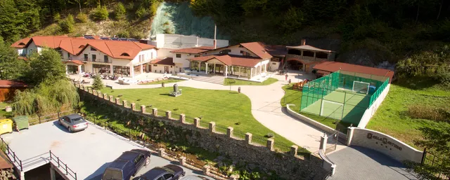 Perla Mărtiniei Pensiune Restaurant Transalpina