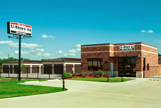 U Store 24
