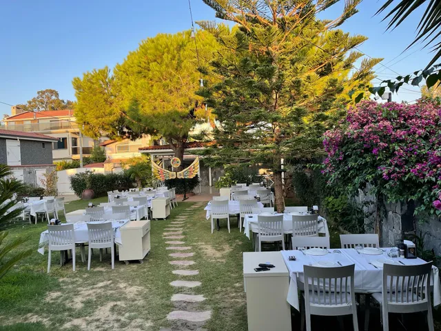 Zaitun Seafood Cafe & Restaurant