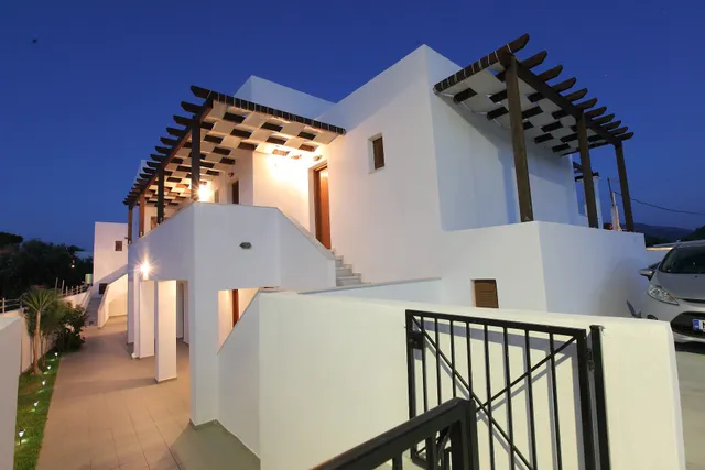 George SkyrosStudios