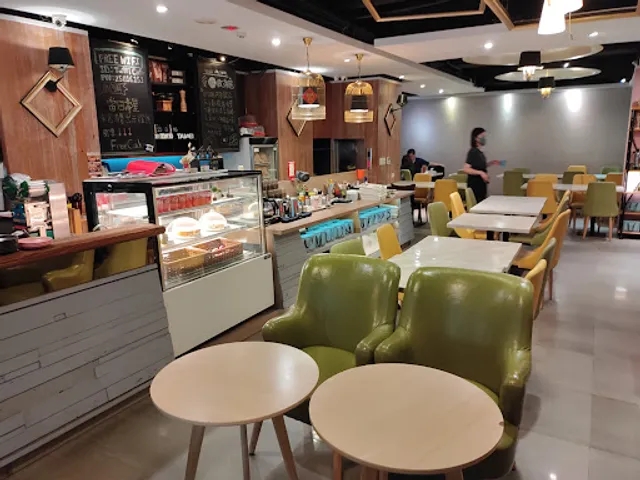 Mr. Brown Coffee Nanjing Concept Store