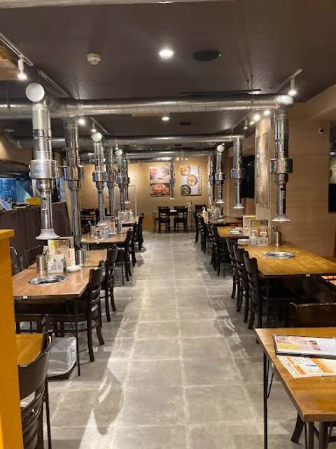 炭火焼肉と韓国料理カンテイポウ