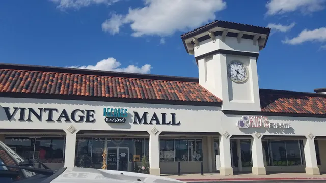 Antique Store: Decades Revisited, a Vintage Mall