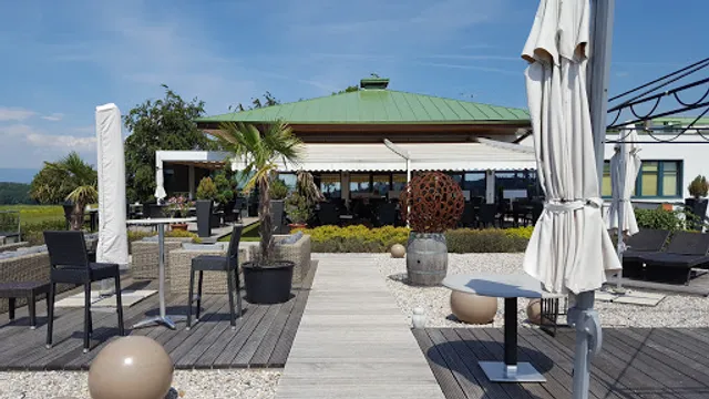 Pura Vida Cafe/Restaurant am Golfplatz