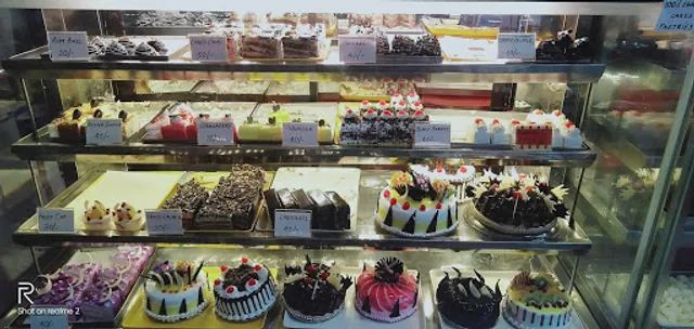 Mourya Sweet & Chat Bhandar