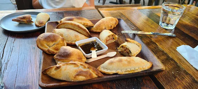 Buena Onda Empanadas | Restaurant • Catering • Events
