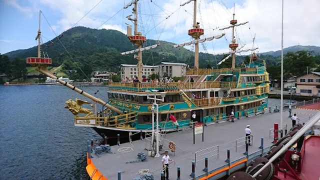 Tokaido hakone ropeway cruise interchange station