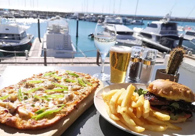 Skeetas Restaurant Bar & Cafe