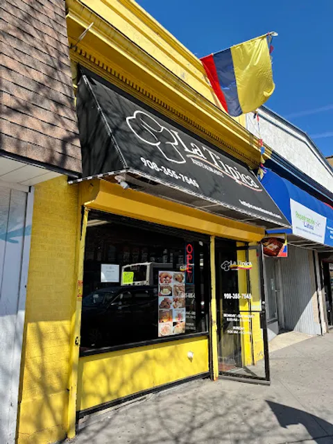 La Tipica Restaurant