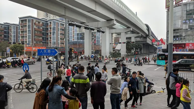 Longhua Park （Southeast Gate）