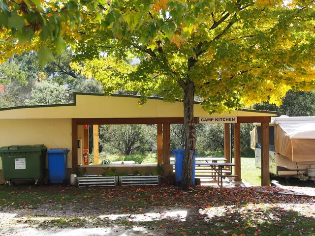 Porepunkah Pines Holiday Park