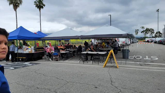 Harbor College Swap Meet