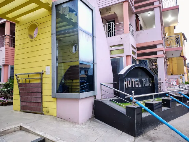 Hotel Raj