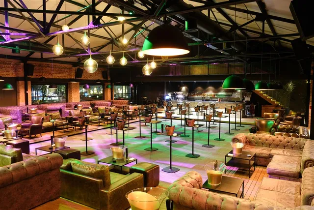 Cheshme Lounge- Best Shisha ₺ restaurant in İstanbul