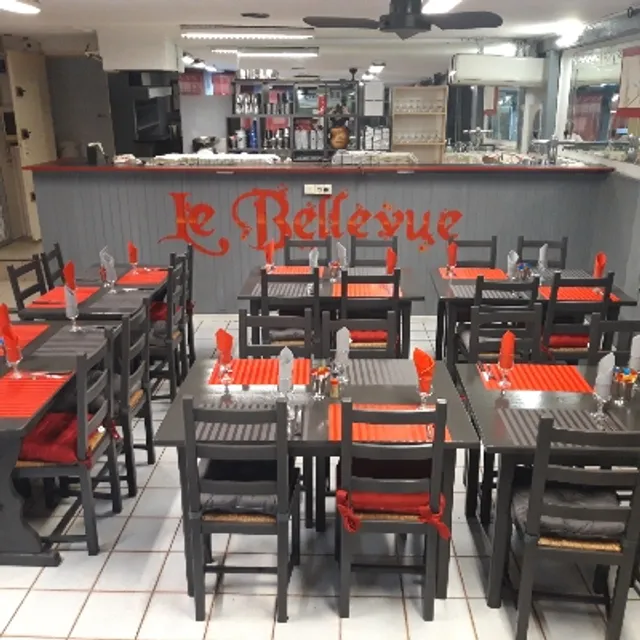 Le bellevue. Relais routier...Bar restaurant