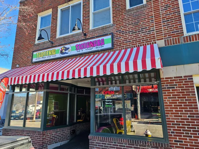 Taqueria La Siguanaba