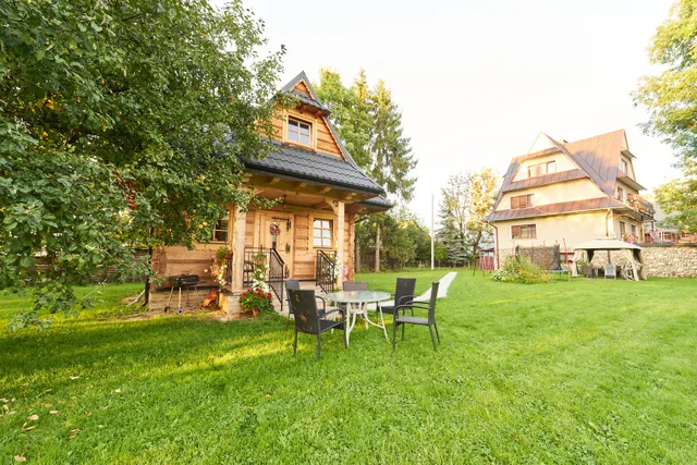 Domek i Apartamenty nad Młynówką