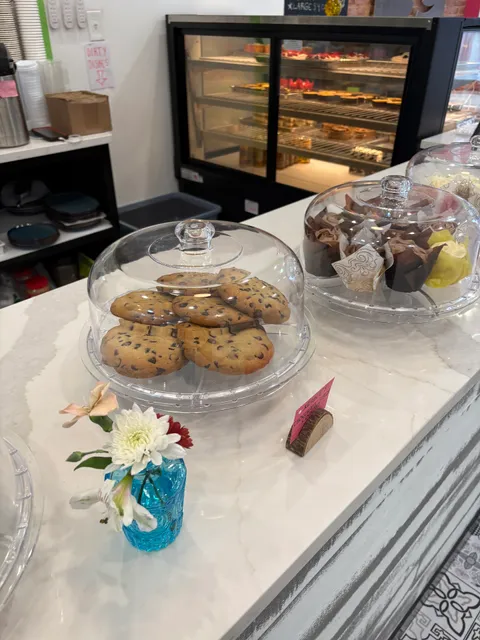 Zoe's Just Dezzerts LLC