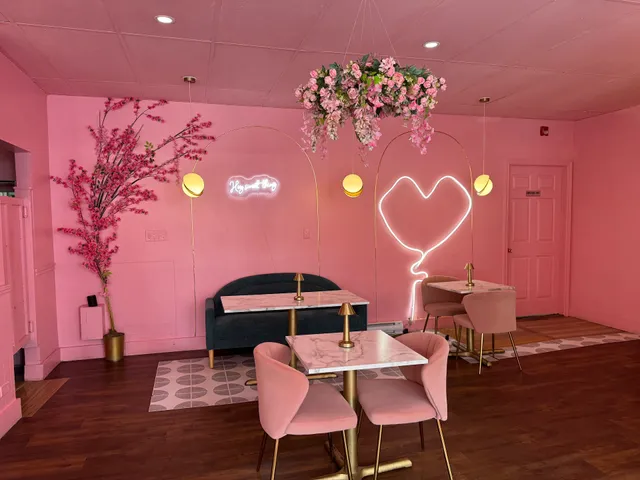 Estee Cafe Restaurant