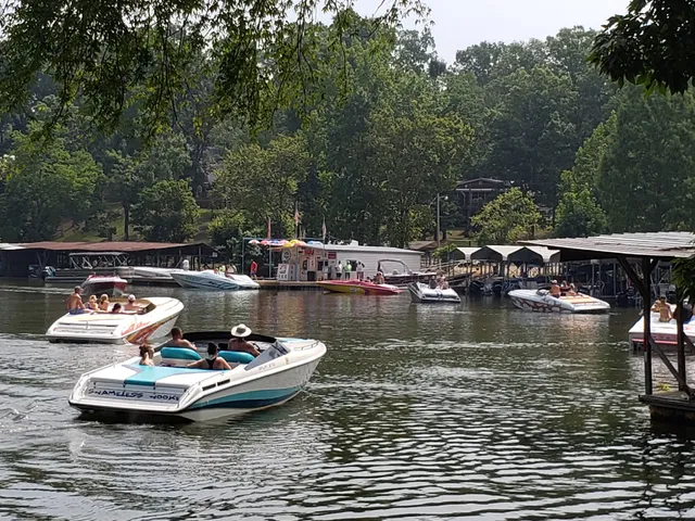 Crooked Creek Marina