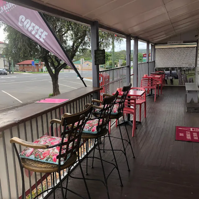 Pink Flamingo Yarraman