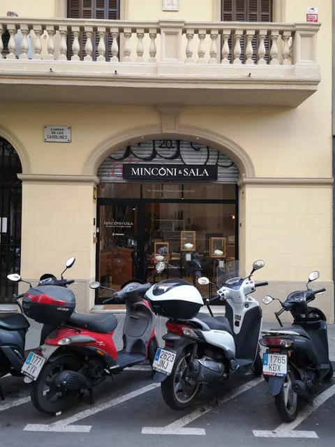 Minconi Sala Joyería Artesanal Inspirada en la Naturaleza
