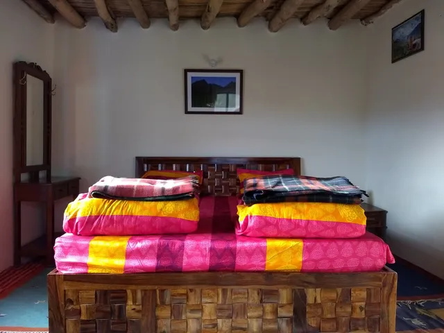 Lara's Homestay, Langza