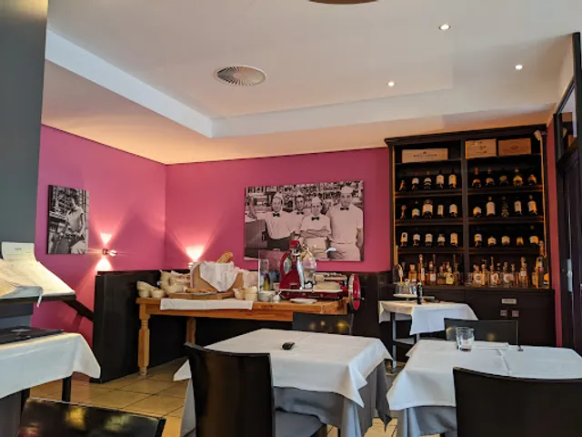 La Cucina Trattoria