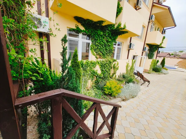 Nautilus Guest House