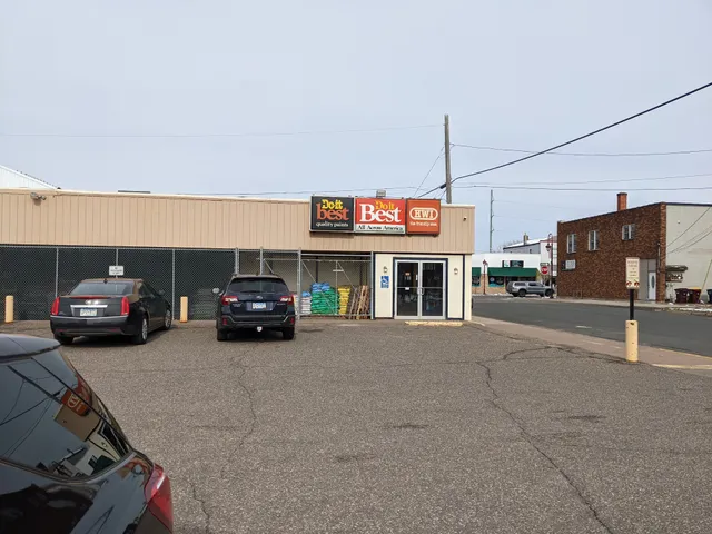 Lindstrom Hardware Do it Best