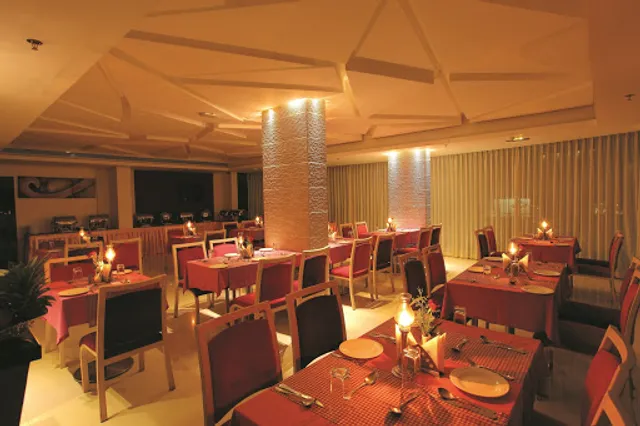 Diners' Summit - Restaurant, North Indian, Naden food, buffet, vegetarian restaurant