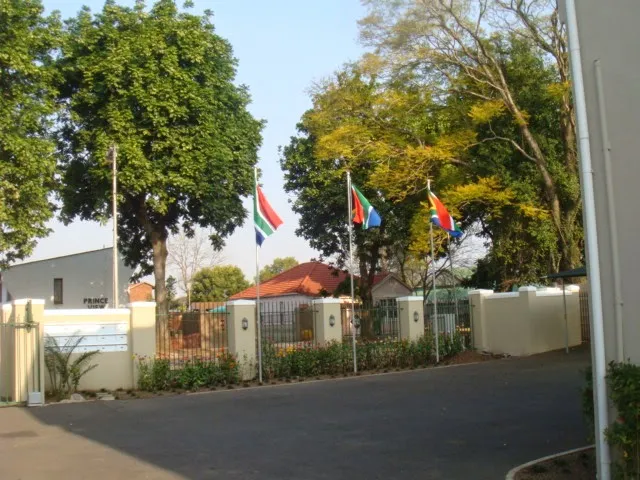 Three Flags Apartments