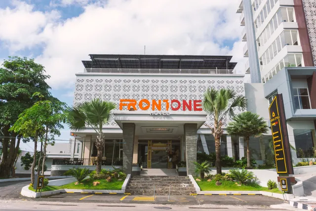 Front One Hotel Madura