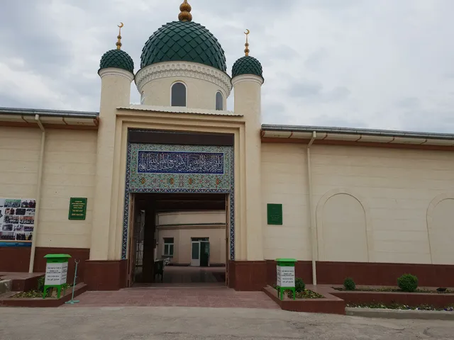 Маъруф-ота жомеъ масжиди