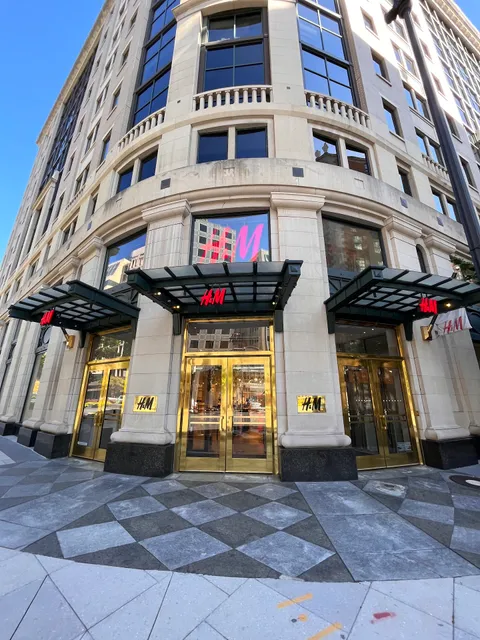 H&M